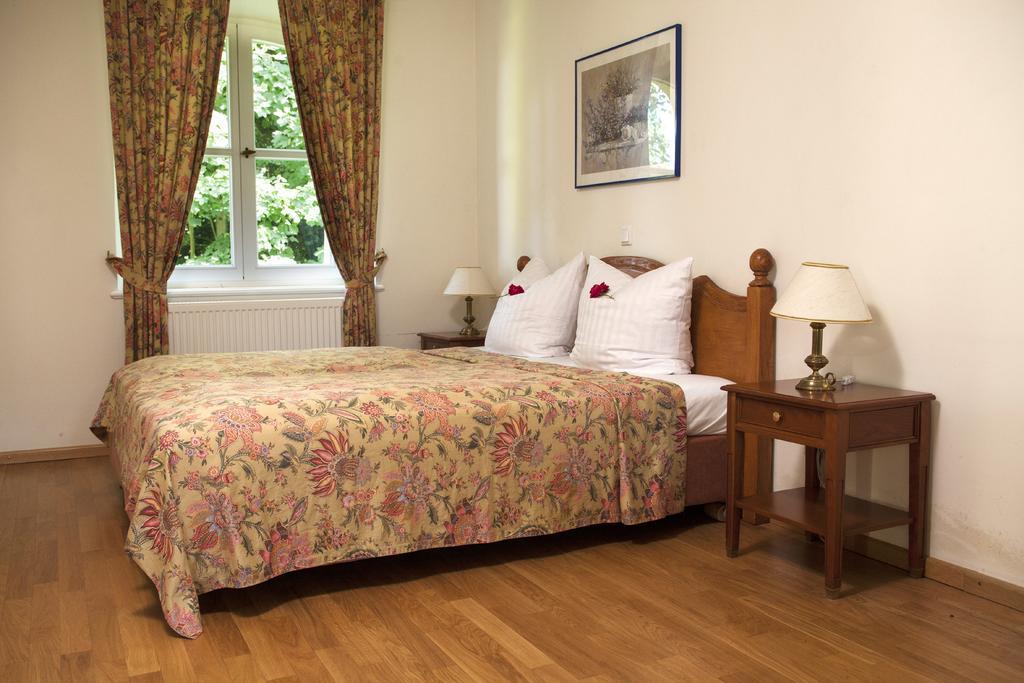 Hotel Burg Boetzelaer Kalkar Habitación foto