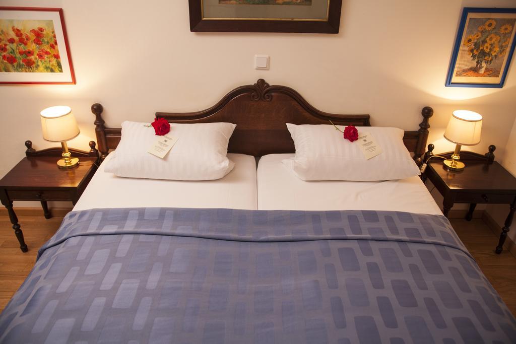 Hotel Burg Boetzelaer Kalkar Habitación foto